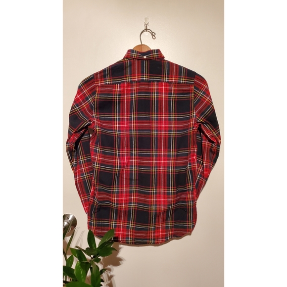 Seasonal Royal Stewart red plaid button-up - Picture 4 of 5
